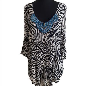 ***SOLD***BISOU BISOU Black/White Zebra Top/Cover Up Size Medium